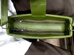 😍Fashionable Green 💚 Sling Bag 😍