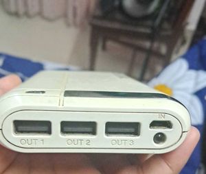 Coolnut 20000 mAh Power Bank (White, Lithium Ion)