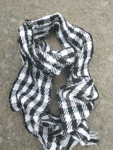 Houndstooth Scarf
