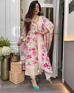 Floral Kurta Set beautiful article