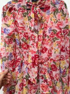 Floral top