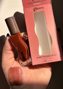 Gisou Honey Infused Lip Oil