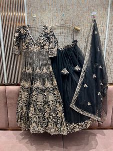 Elegant Black Embroidered Gown With Dupatta,lehng