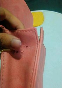 Peach Colored Gucci Handbag/ Slingbag