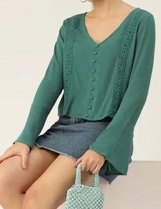 Green self design lace inserts flared sleeve