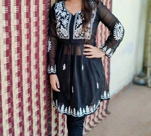 Black Embroidered Kurta