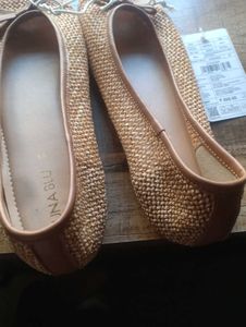 Woven Ballerinas with Bow Detail