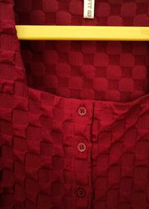 Maroon (red shade)puff sleeve top