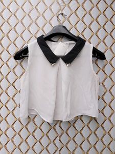 New With Tag Cute Korean Crop Neck Top