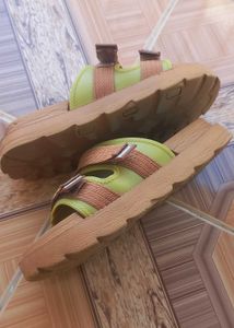 Sandal Type Footware