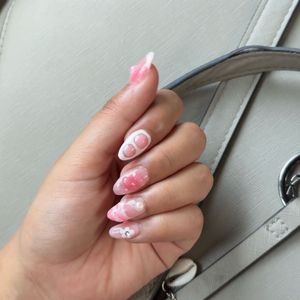 AuraSkin Professional Nails