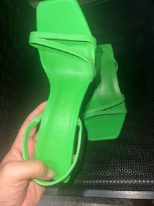 Mango Heels
