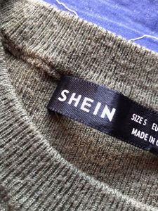 crop t shirt