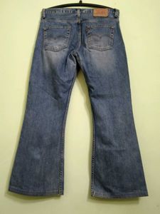 🌀 Vintage Levi’s Bootcut Jeans 🌀