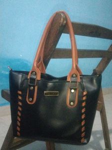 Elegant Black Handbag