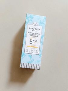 Dot & Key Blueberry Sunscreen SPF 50