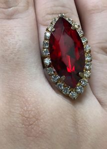 Vintage Red Rhinestone Cocktail Ring😍
