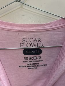 Sugar Flower Pink Baddie Graphic Tee M