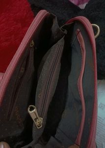 SLING BAG