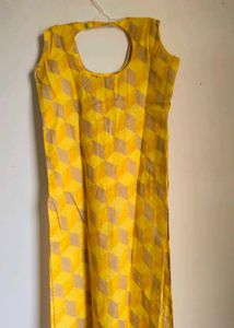 Chic Yellow kurti