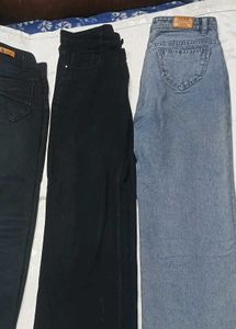 New Jeans Blue With One Free Straight Fit Jean🎉