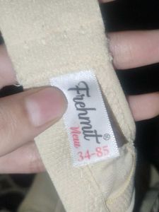 Vintage White Bra - size 34 A