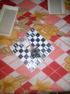 Ludo Chess Snakes Ladder