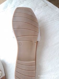 Pearl &amp; Shell Embellished Slides