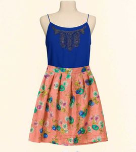 💥Sale💥 🆕️ Floral Print Silk Knee Length Skirt