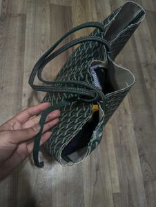 Goyard should bag