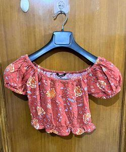 ZUDIO RED FLORAL COTTON TOP XS