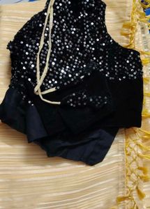 Elegant Yellow Saree with stitched blouse