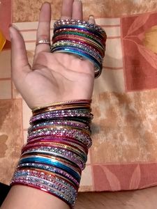 SHINNING BANGLES