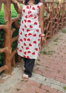 Heart Print White Kurti
