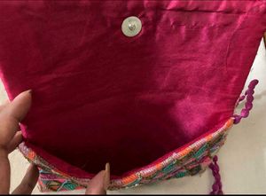 🆕Beaded Triangle Clutch