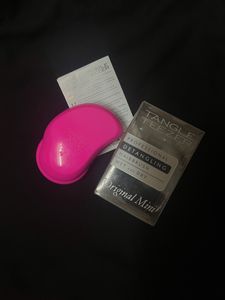TANGLE TEEZER detangler