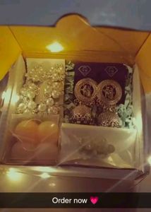 Navratri Glow Up Festive Hamper 💗