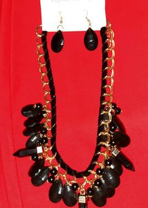 Black & Gold Jewellery Set