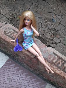 Tall Made To Move Barbie Doll. Gg Face Mold.