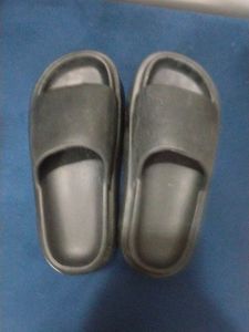 Unisex Black Slides