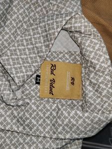 Patterned Long Sleeve Shirt