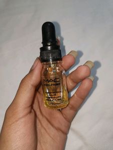 MAC Pre+Prime Essential Oil