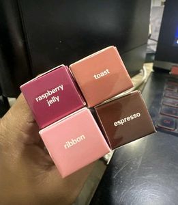 Rhode Peptide Lip Tint