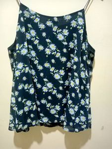 SHEIN Black Trendy Top