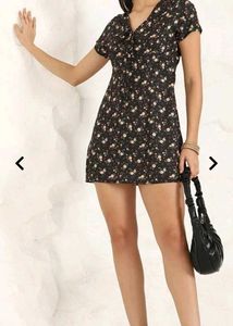 🔥 SHEIN Floral Tie-Up Mini Dress + FREE 3 Crystal