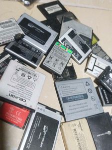 Mixed Lot of Phone Batteries