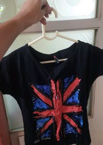 Max Black Top