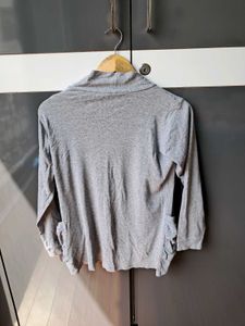 48) Gray Open-Front Cardigan/Shrug