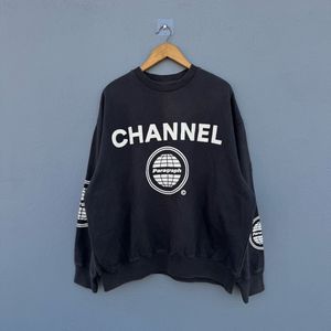 Paragraph Channel Graphic Sweatshirt