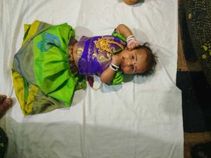 Kids Girl Pattu Langa With Top
